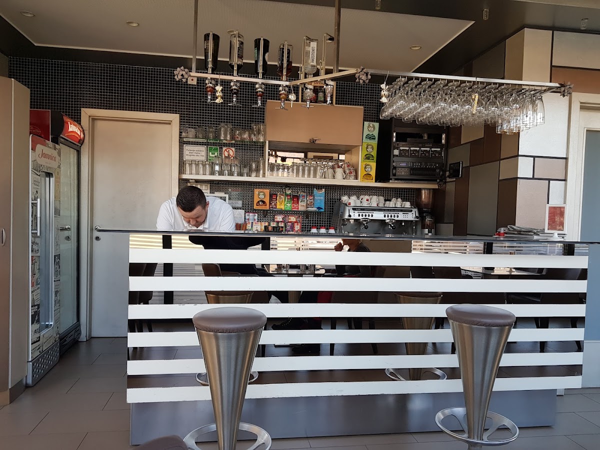 Caffe Bar 'minijet'-3